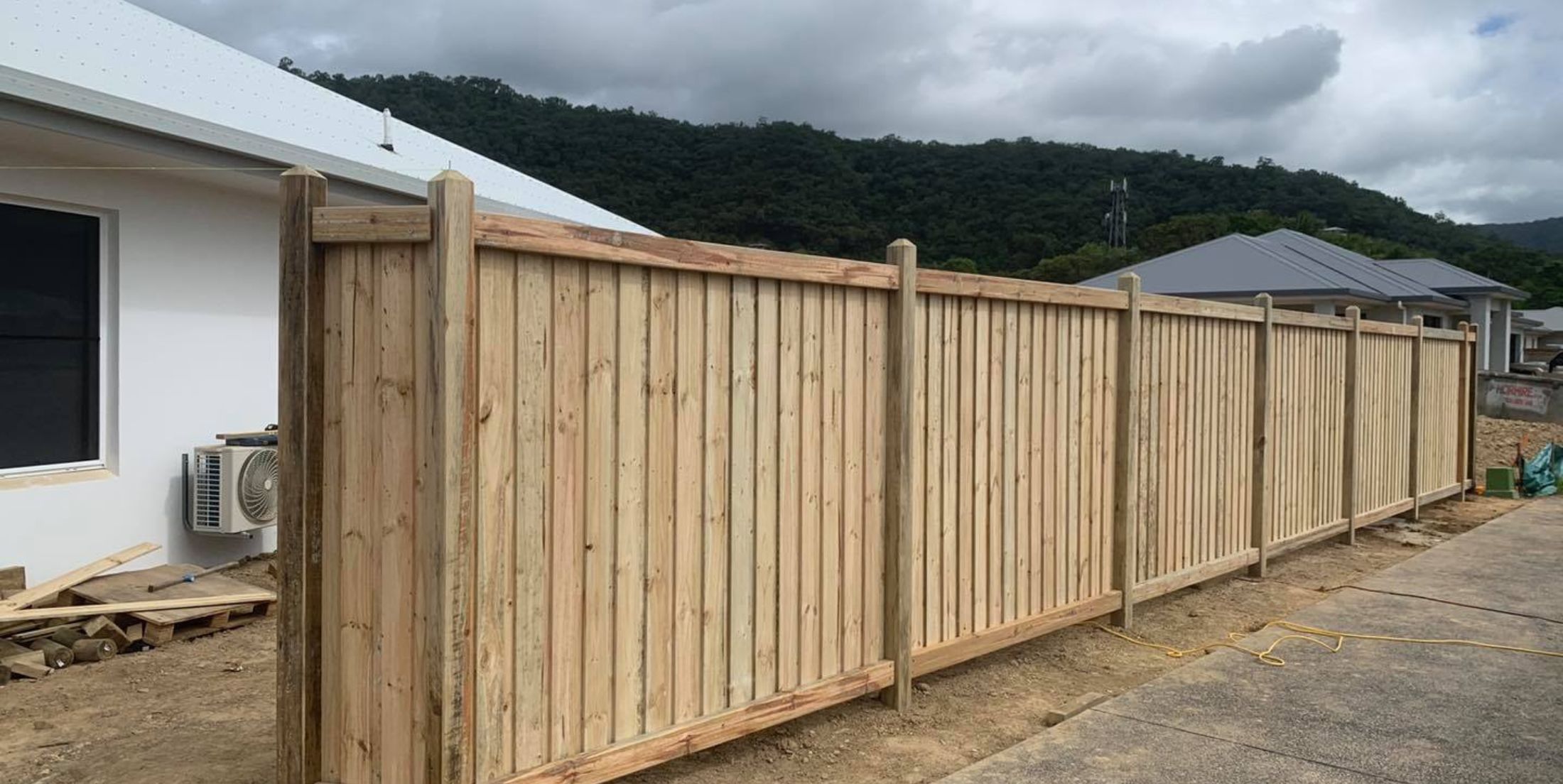 Picture of timber fence in cairns