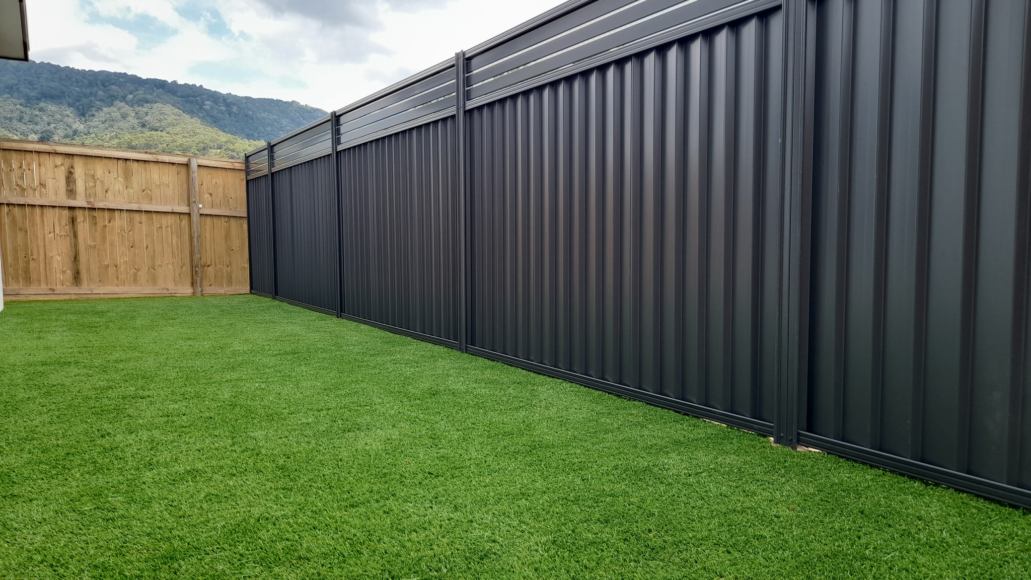 Cairns Fencing, colorbond and timber