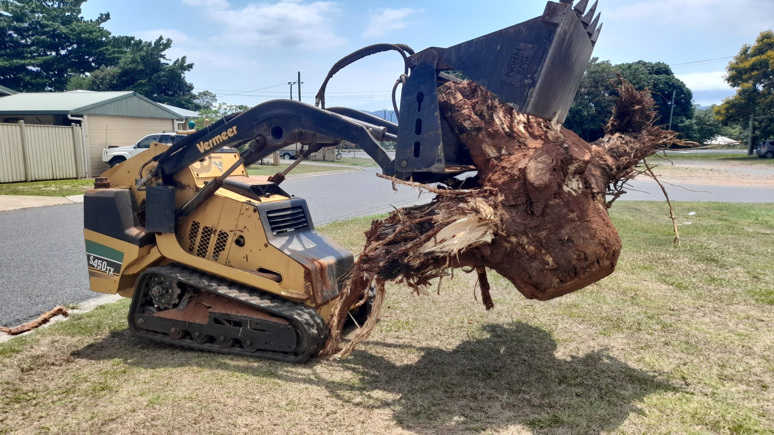 stump removal in cairns