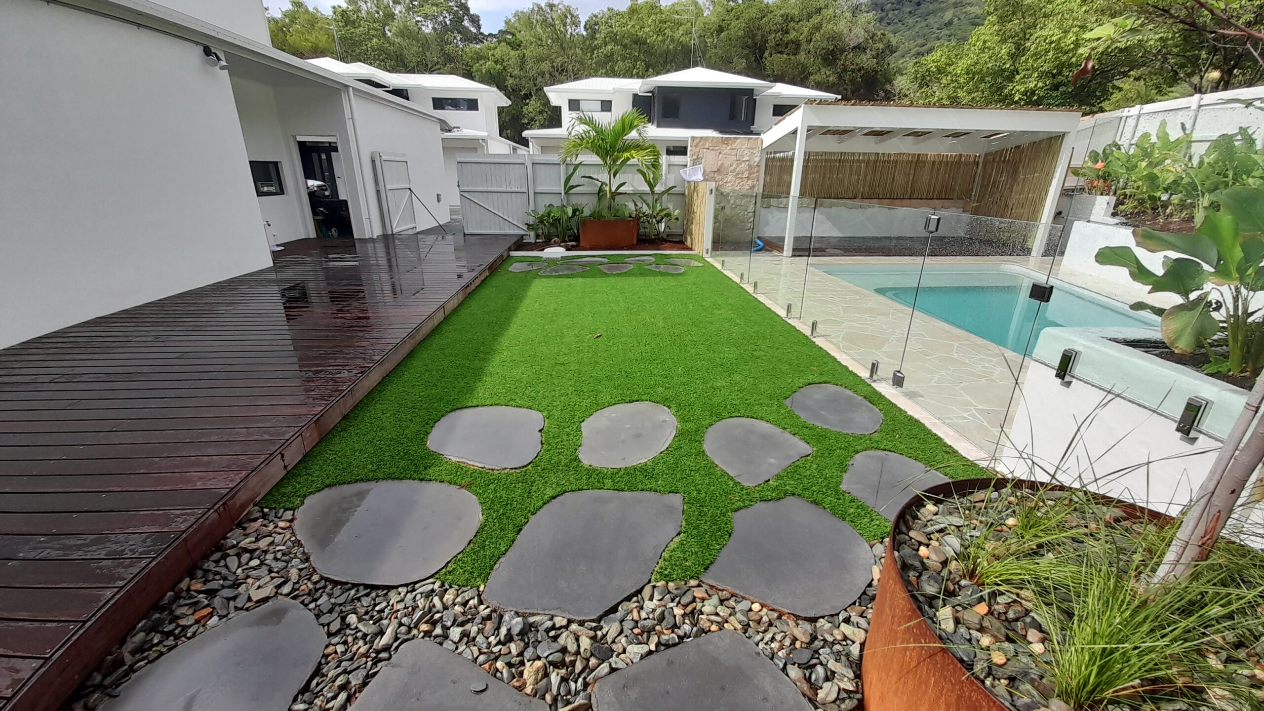 landscaping solution around pool