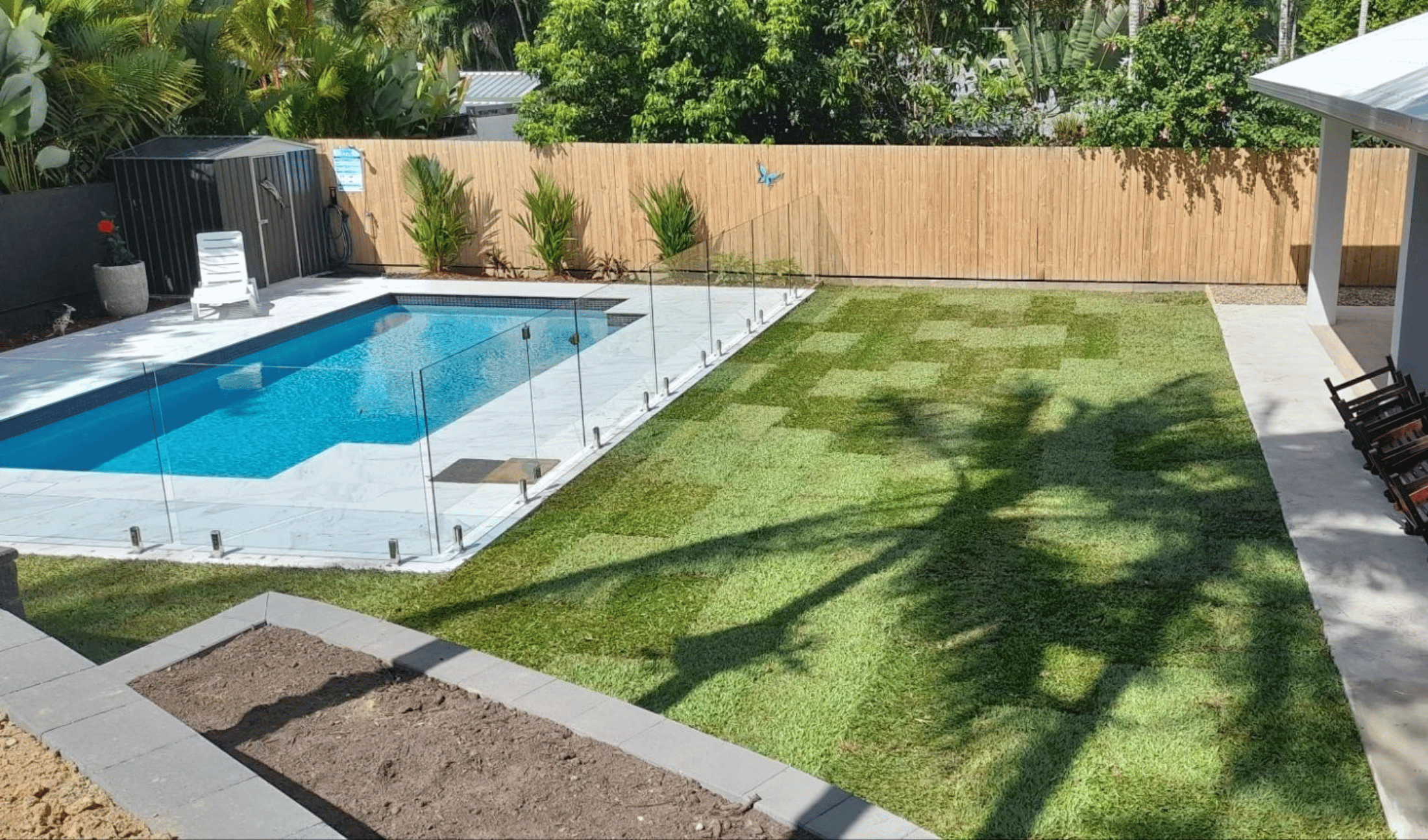 Cairns landscaping job, fencing, landscaping and turf installation.